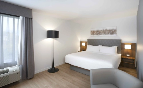 Hebergement CV Quality Inn Carrousel 6