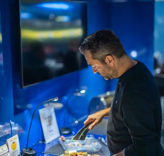 Loges corporatives YRA8478 Enhanced NR